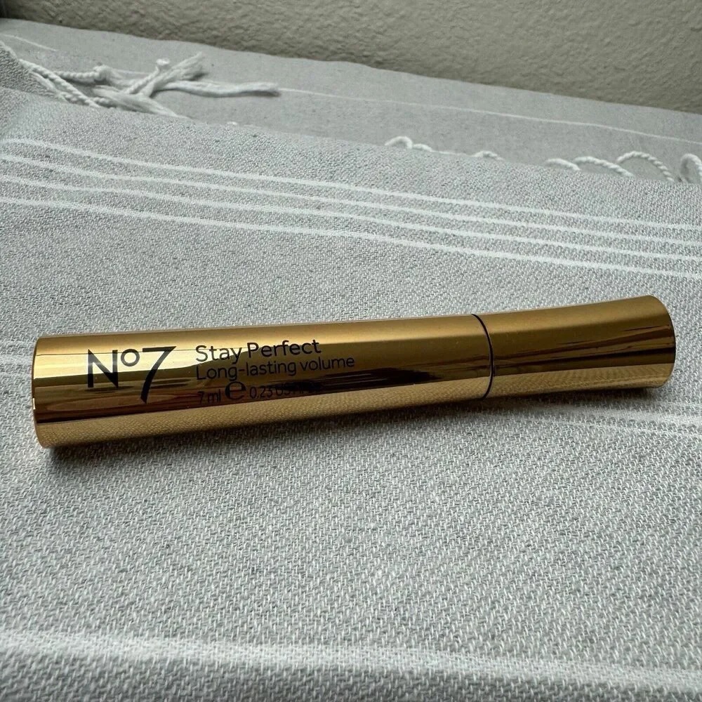 No7 Stay Perfect Mascara Long Lasting Volume Tubular Black 7ml New With Box